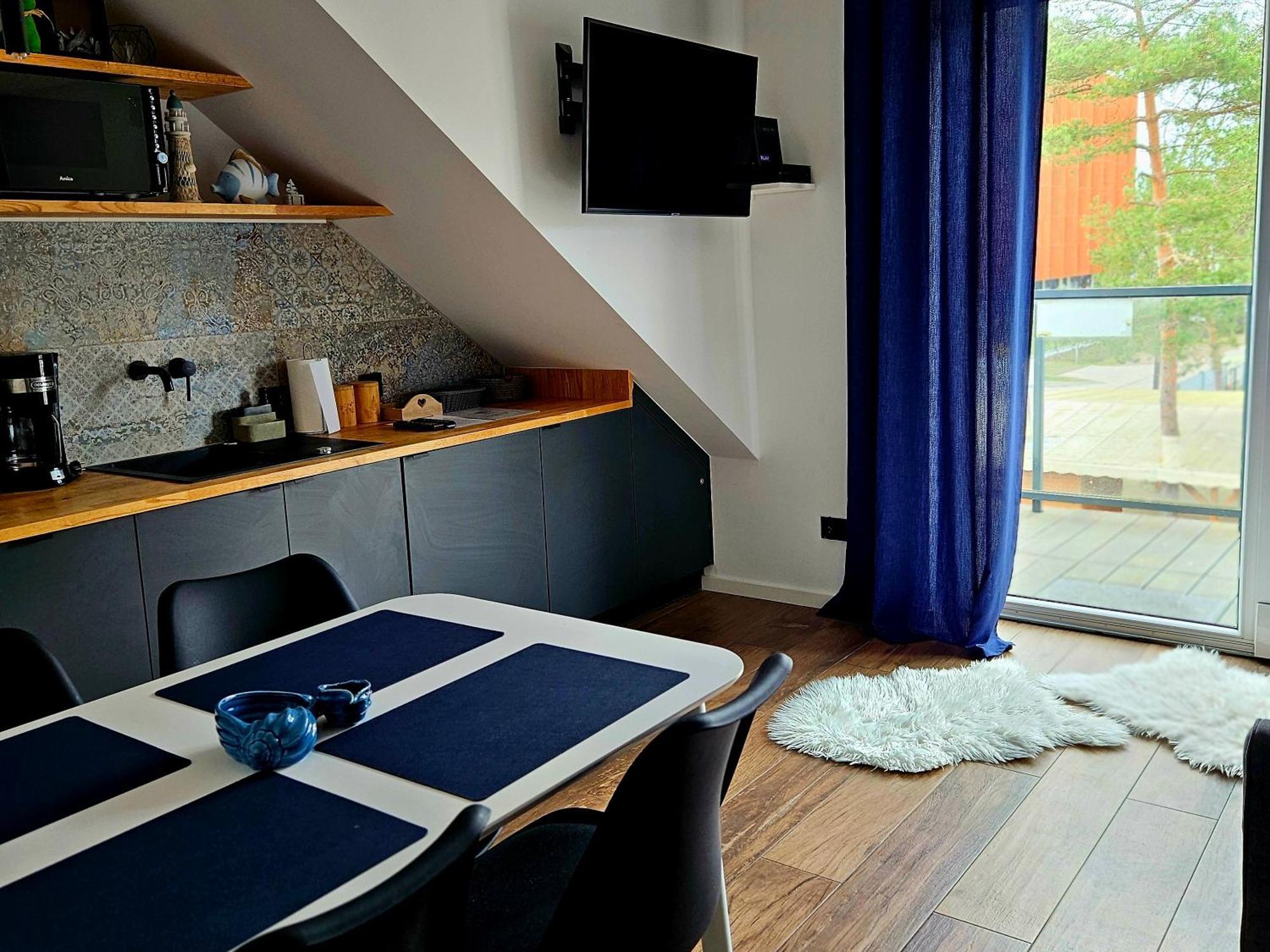 Apartament Grunwaldzka 105 Z Tarasem 5O M Do Plazy โปเบียโรโว ภายนอก รูปภาพ