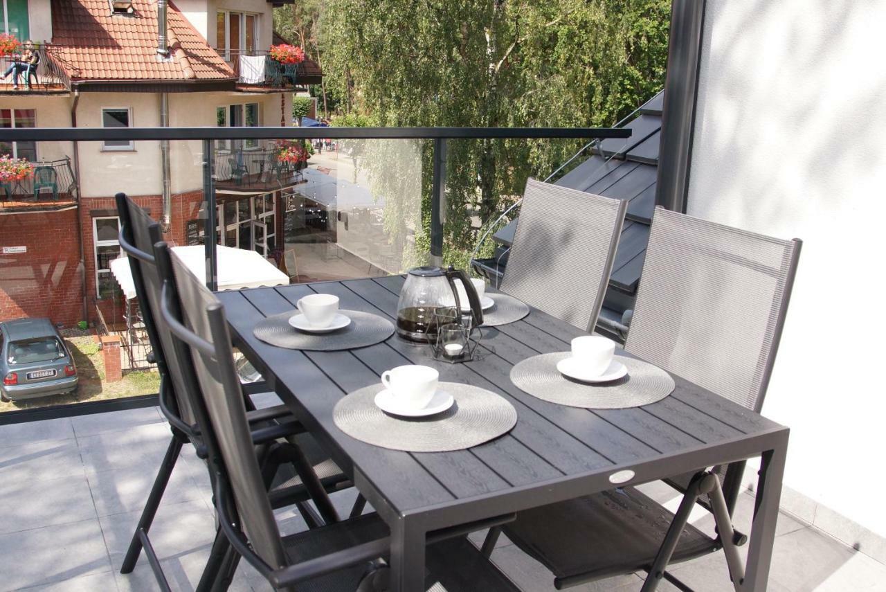 Apartament Grunwaldzka 105 Z Tarasem 5O M Do Plazy โปเบียโรโว ภายนอก รูปภาพ